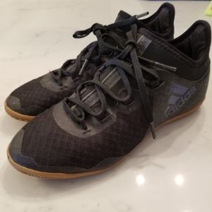 Adidas Indoor Soccer Cleat - Size 5.5